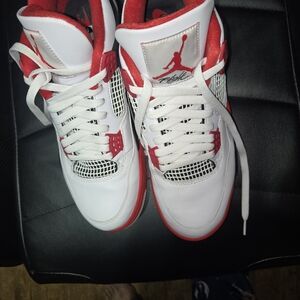 Jordan 4 Fire Red